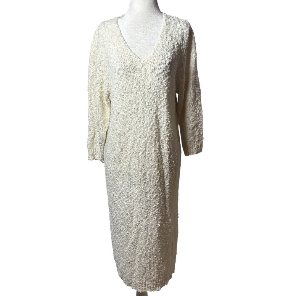 Womens M Cream Textured Knit V-Neck Dress With 3/4 Sleeves & Relaxed Fit